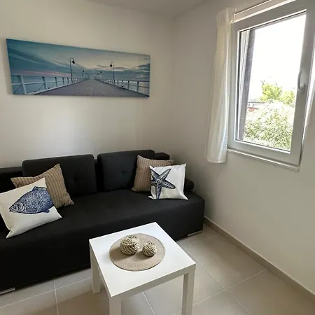 Korcula Newly Renovated D3 With Pool *