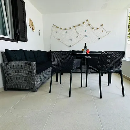 Korcula Newly Renovated D3 With Pool * 룸바르다