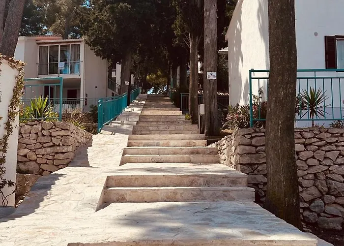 Korcula Newly Renovated D3 With Pool *