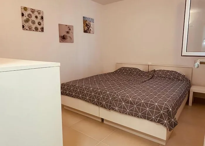 Korcula Newly Renovated D3 With Pool *
