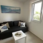 Korcula Newly Renovated D3 With Pool *