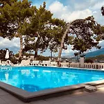Korcula Newly Renovated D3 With Pool דירה *