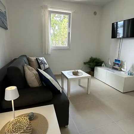 Korcula Newly Renovated D3 With Pool