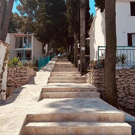 Korcula Newly Renovated D3 With Pool *